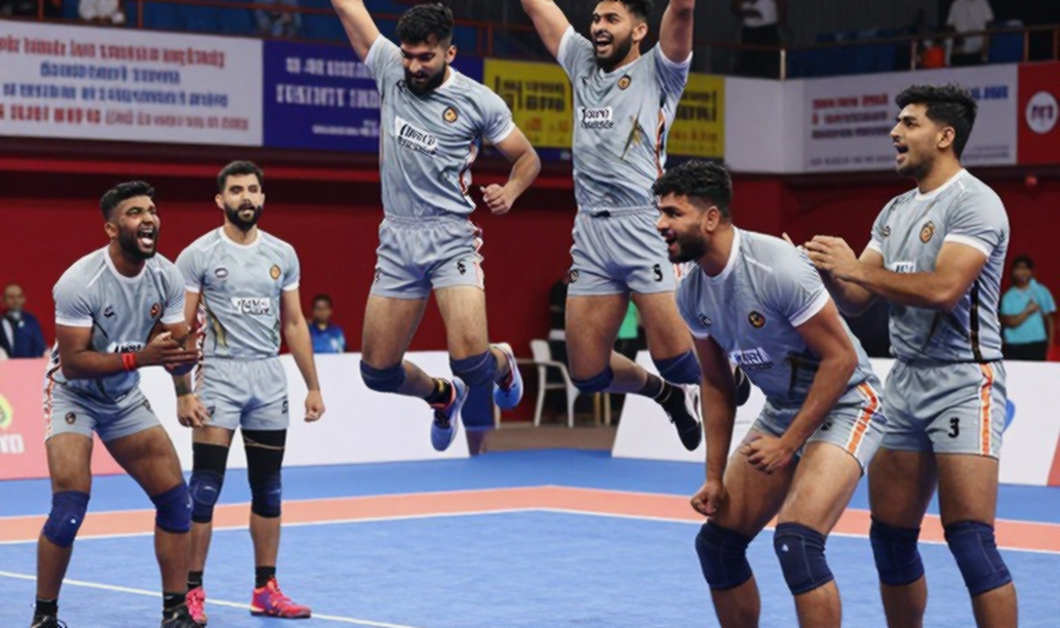 कैंट के अंदर की सांस: कबड्डी का बहीखाता वॉल्यूम गिनता है, एफिशिएंसी नहीं
